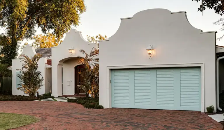 Canyon Ridge® Louver

Versatile and unique, plantation style Louver doors