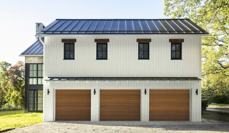 Reserve® Wood Modern

Clean lines and simple forms invite the beauty of natural wood stand out